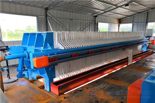 臥式|帶式，壓濾機(jī)設(shè)備的基礎(chǔ)對(duì)比